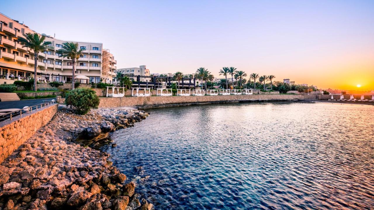 Vuni Palace Luxury Resort & Beach & Casino Kyrenia  Exterior foto