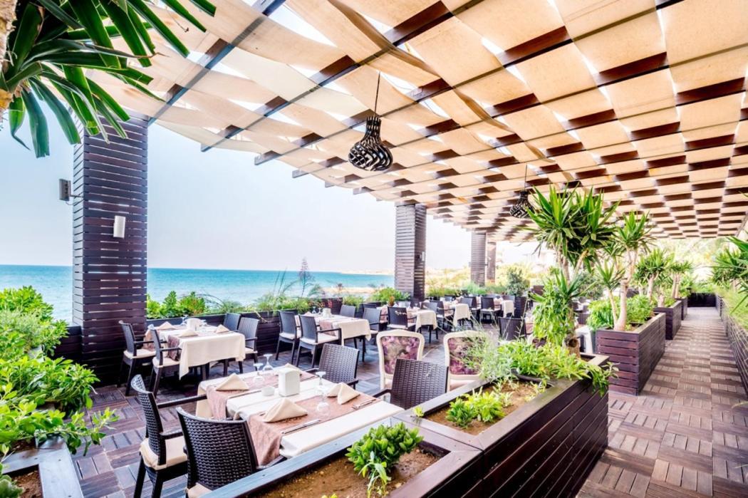 Vuni Palace Luxury Resort & Beach & Casino Kyrenia  Exterior foto