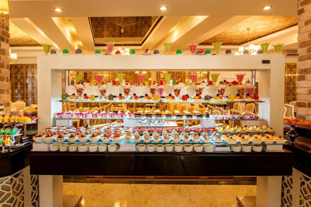 Vuni Palace Luxury Resort & Beach & Casino Kyrenia  Exterior foto