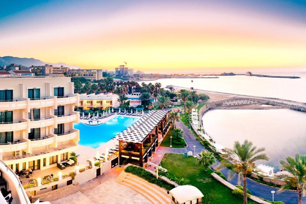 Vuni Palace Luxury Resort & Beach & Casino Kyrenia  Exterior foto