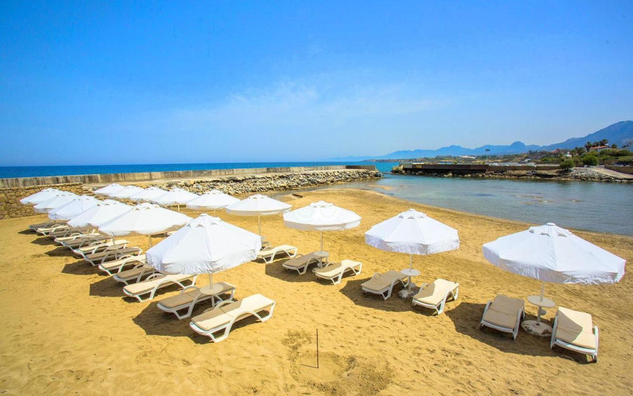 Vuni Palace Luxury Resort & Beach & Casino Kyrenia  Exterior foto
