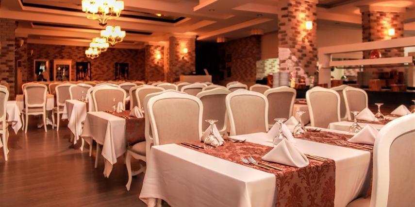 Vuni Palace Luxury Resort & Beach & Casino Kyrenia  Exterior foto