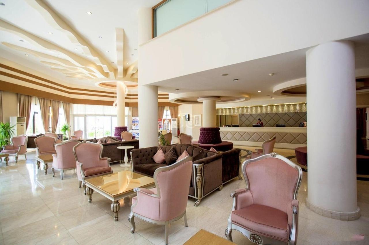 Vuni Palace Luxury Resort & Beach & Casino Kyrenia  Exterior foto